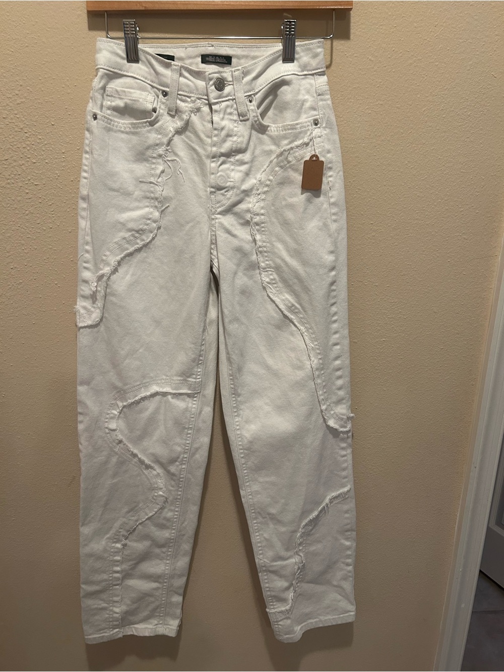 wild fable White High-Rise Jeans with Sculpted Seams size 0